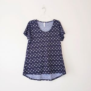 LulaRoe Gray Black Interlocking Weave Celtic Knot Classic T Shirt Size Large